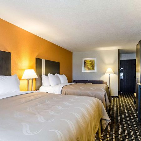 Quality Inn Great Bend Exterior foto
